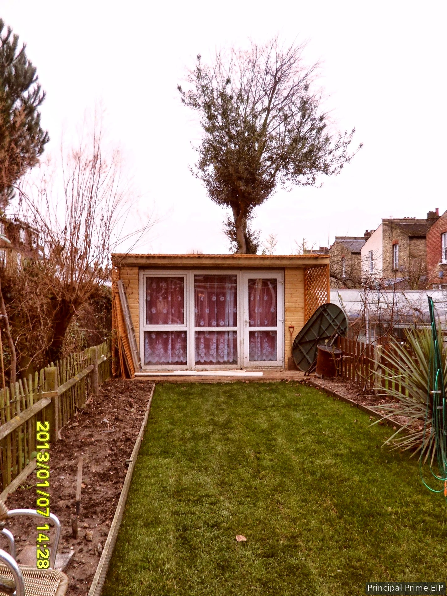 Garden room and established lawn Garden room and established lawn