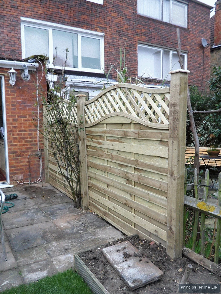 Timber garden gate with lattice screening Timber garden gate with lattice screening.